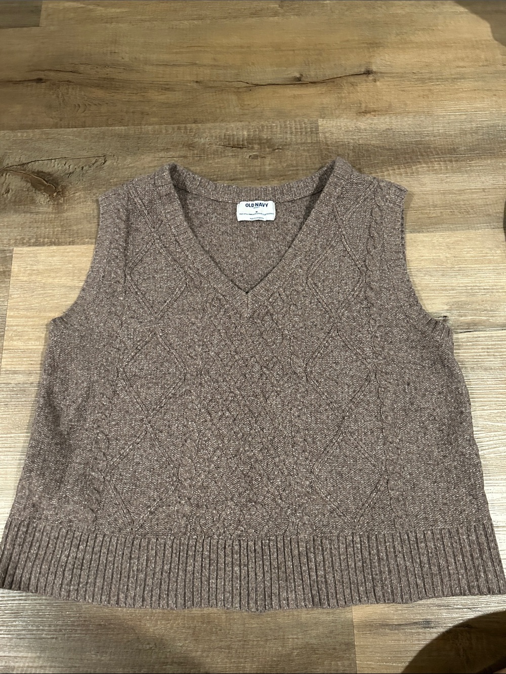 Old Navy Women's Taupe Cable-Knit V-Neck Sweater Vest